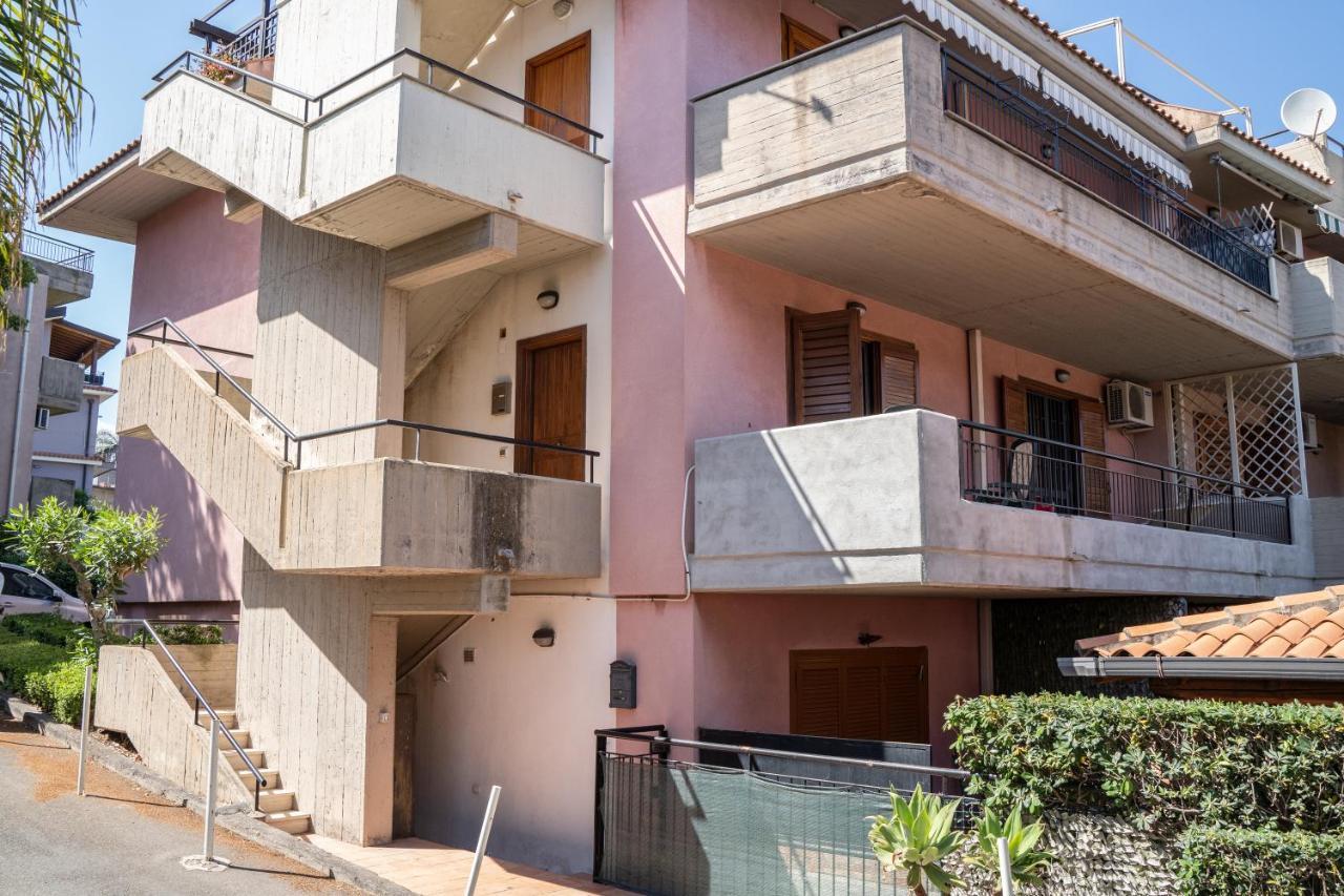 Elegant Apartment In Residence With Pool Acireale Εξωτερικό φωτογραφία